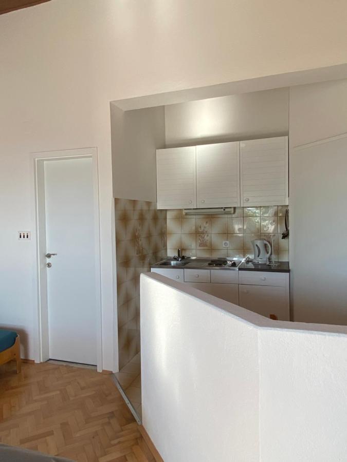 Studio Apartman More Baška Voda Buitenkant foto